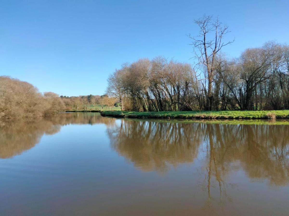 Hebergement Canal Val D'Oust ภายนอก รูปภาพ