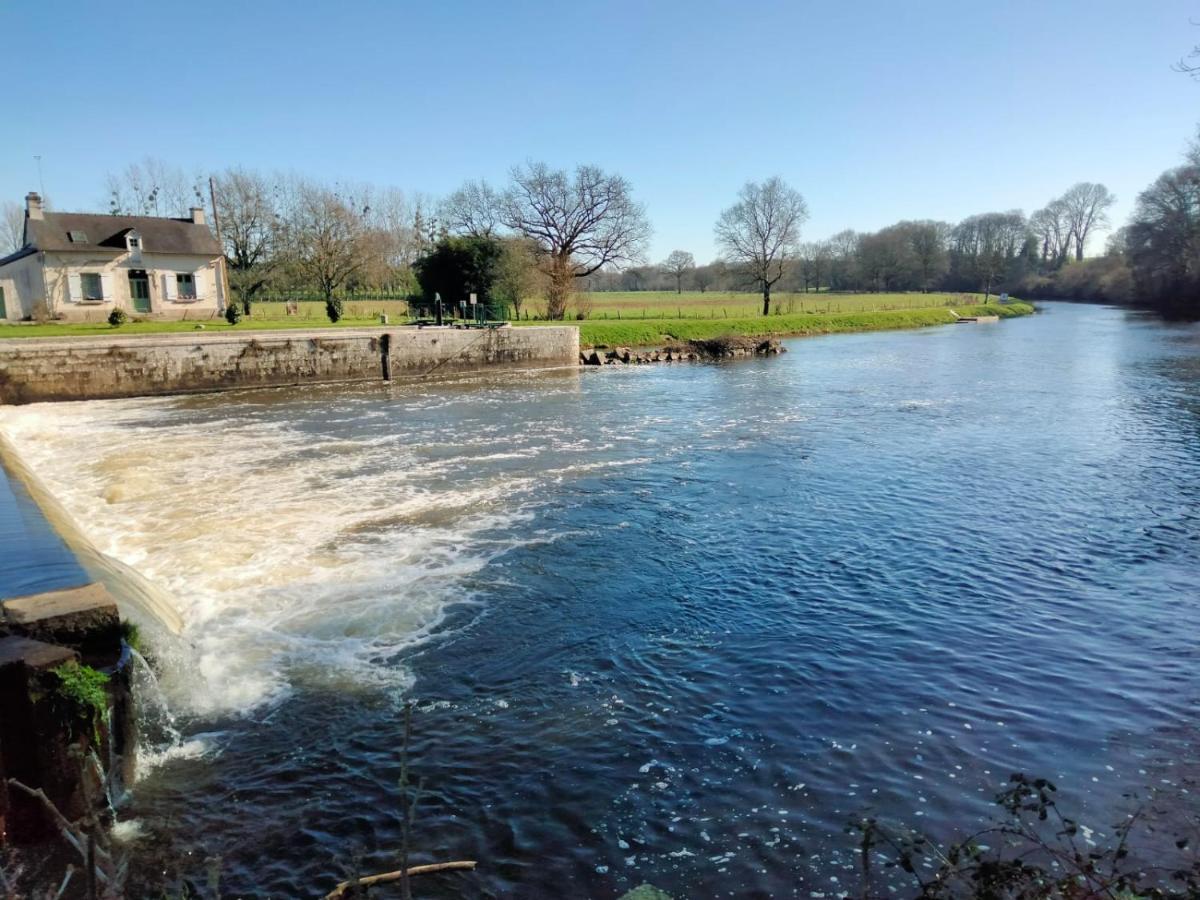 Hebergement Canal Val D'Oust ภายนอก รูปภาพ